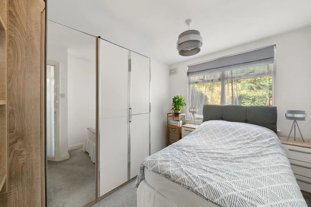 Oldfield Lane North, Greenford, photo 6