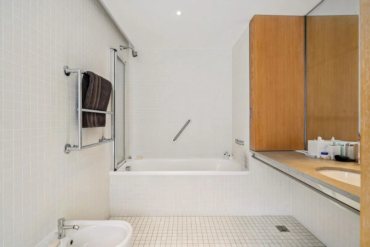 Hester Road, London, SW11, photo 22