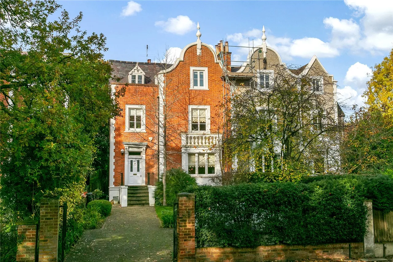 6 bed house for sale, Queens Road, Richmond, TW10