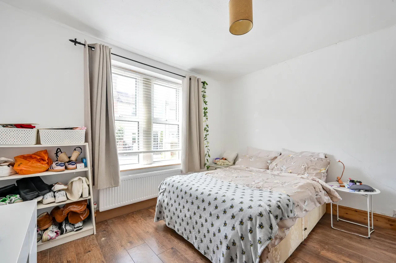 36 Guildford Park Road, photo 5