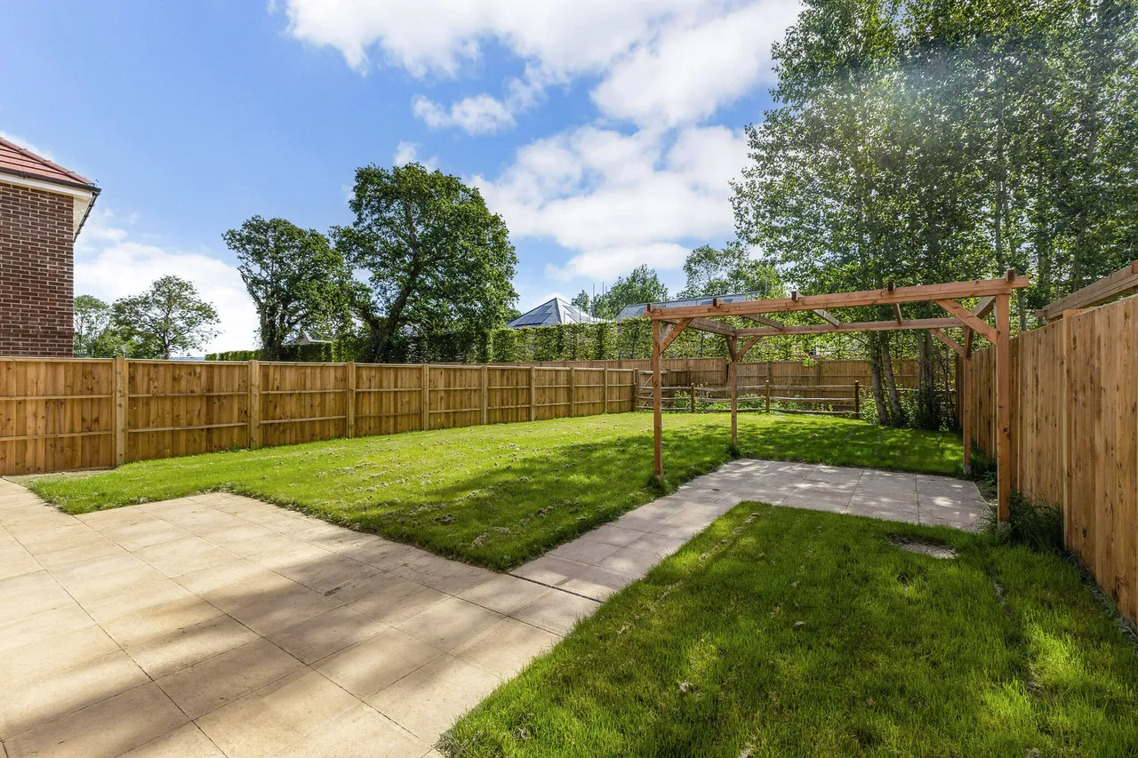 Orchard Close, Chichester, PO18, photo 11