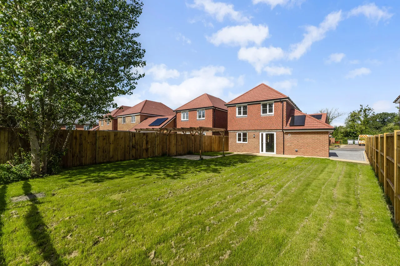 Orchard Close, Chichester, PO18, photo 10