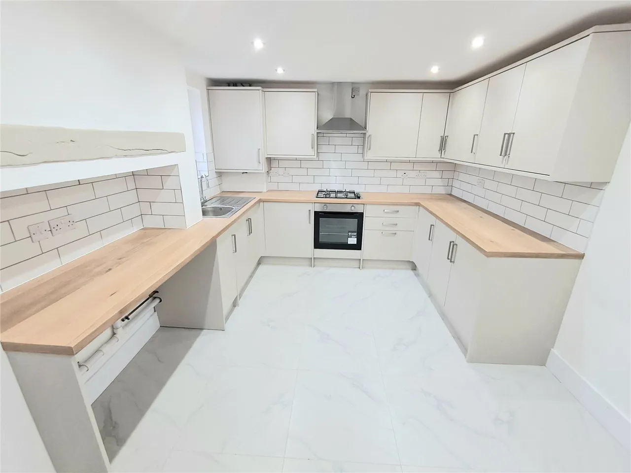 Wimblebury Road, Heath Hayes, Cannock, Staffordshire, WS12, photo 4