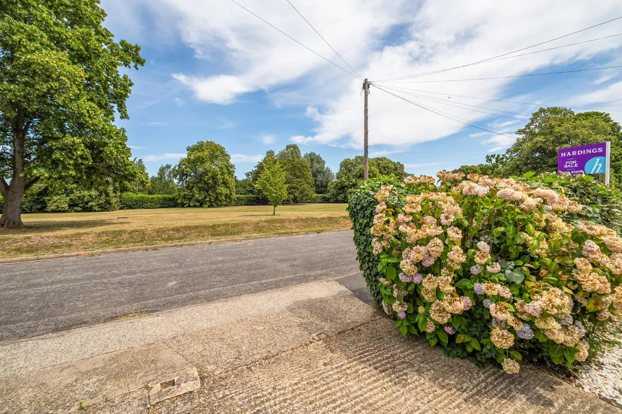 Whiteley, Windsor, photo 26