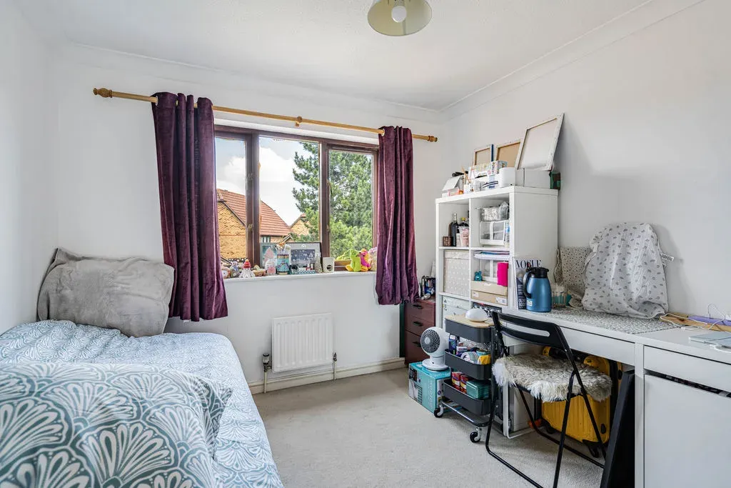 Treborough, Furzton, Milton Keynes, Buckinghamshire, MK4 1LR, photo 15