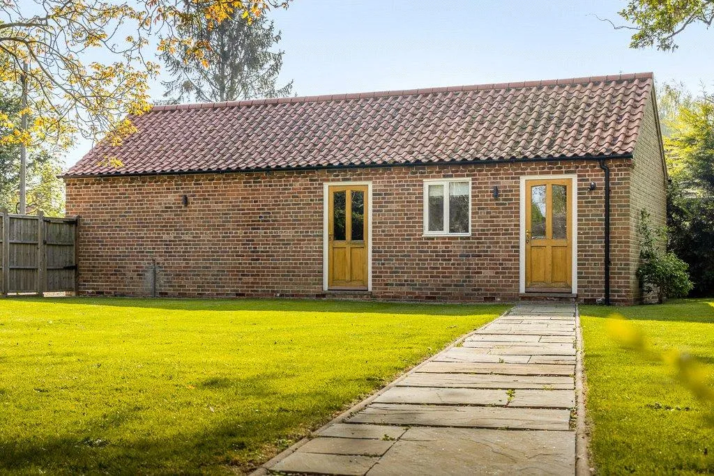 George Street, Helpringham, NG34, photo 28