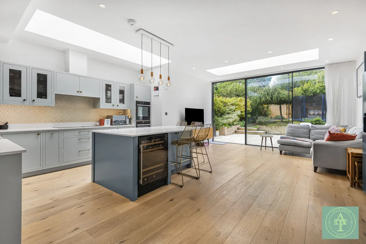 4 bed house for sale — Conway Road, Southgate, London, N14