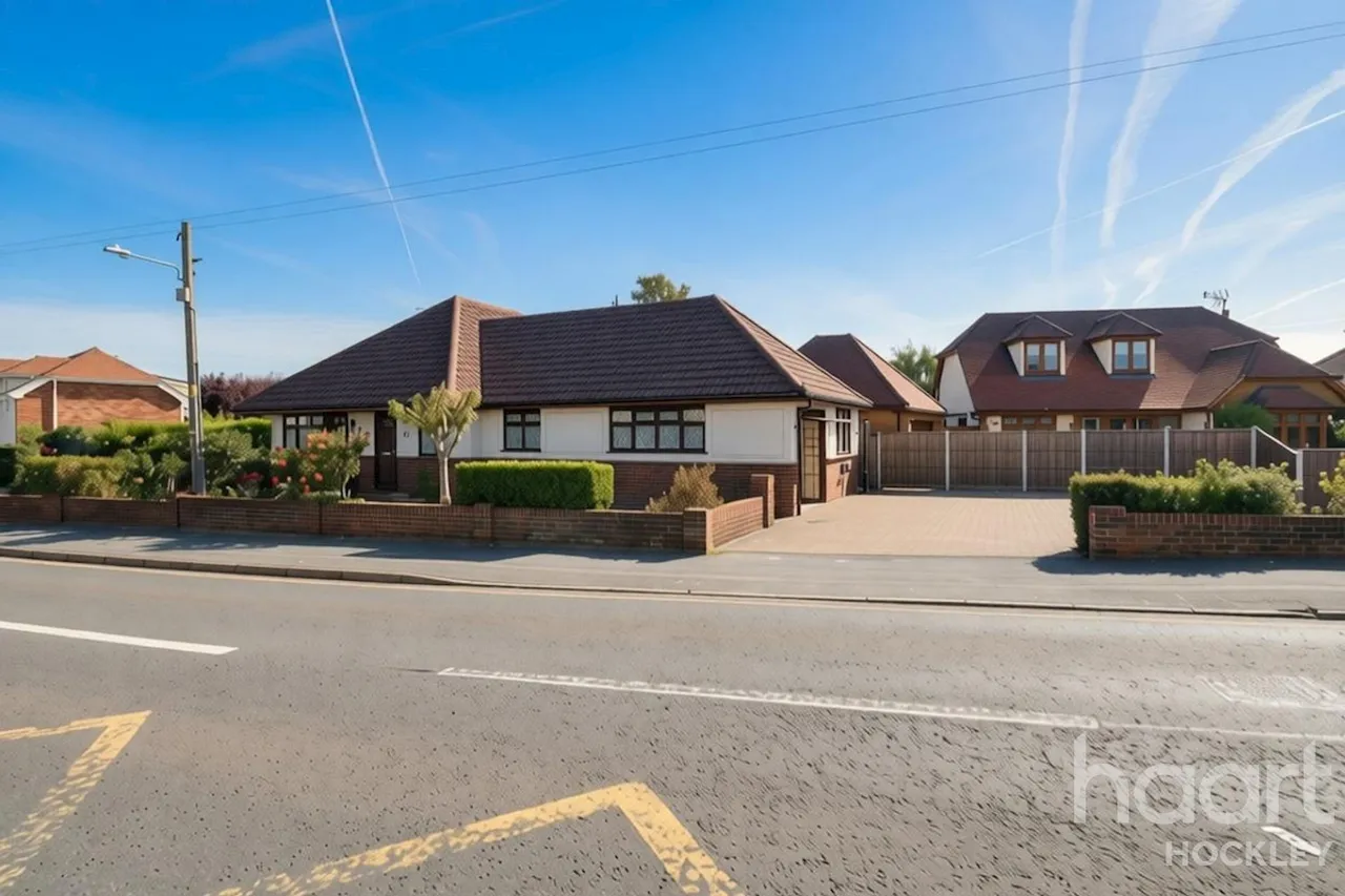 Greensward Lane, Hockley, SS5, photo 23