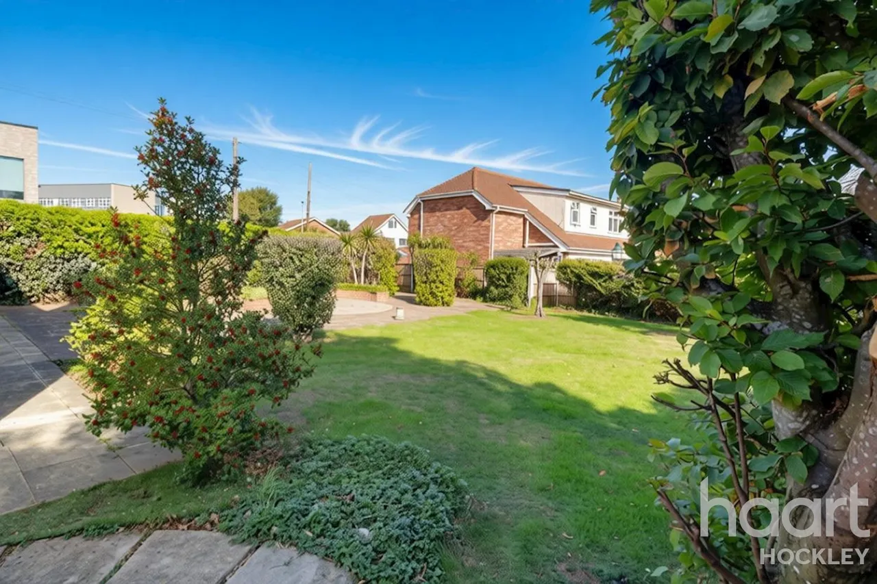 Greensward Lane, Hockley, SS5, photo 15