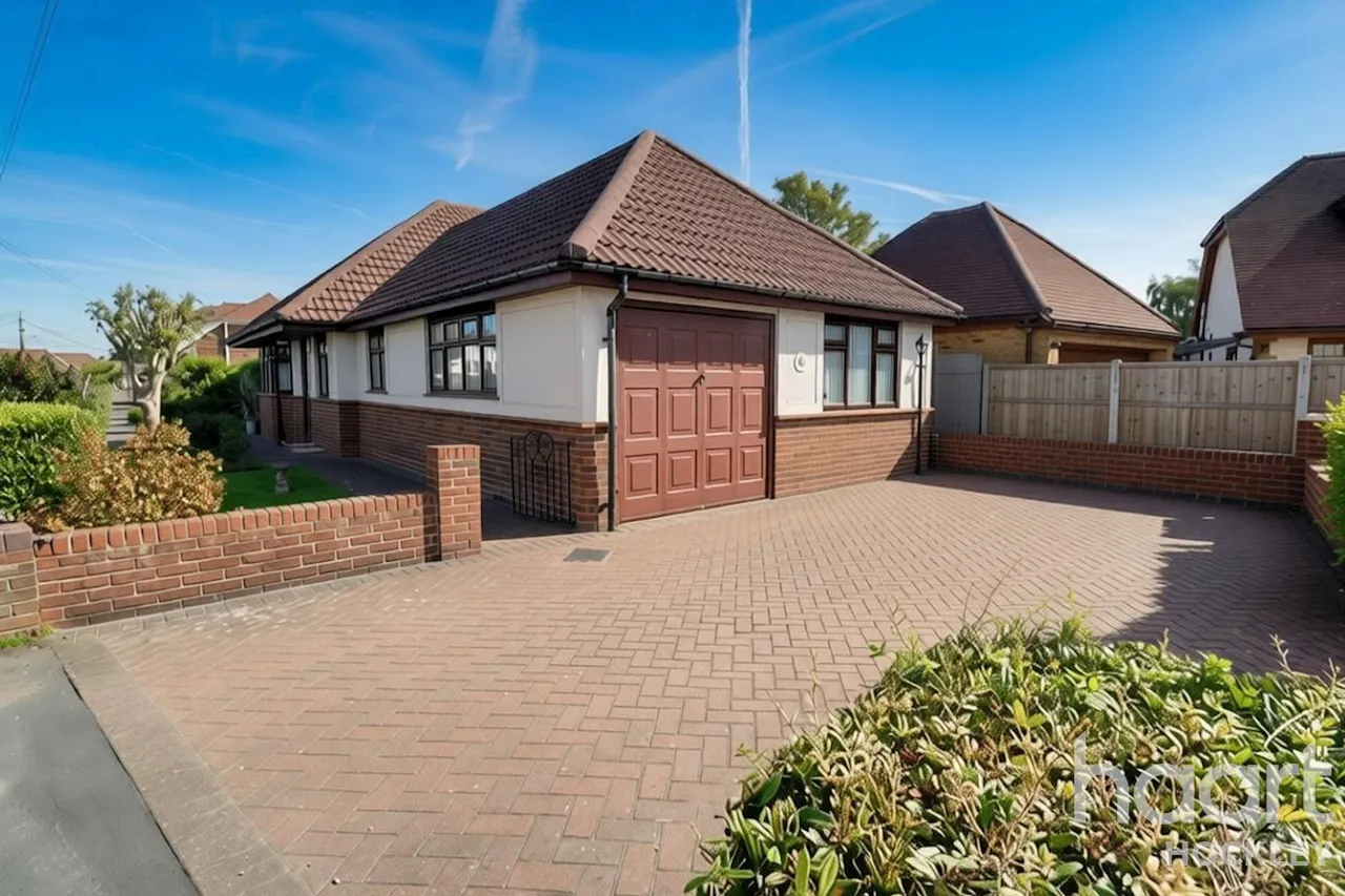 Greensward Lane, Hockley, SS5, photo 18