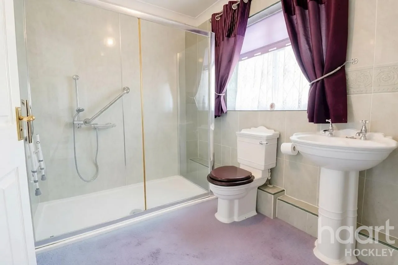 Greensward Lane, Hockley, SS5, photo 12