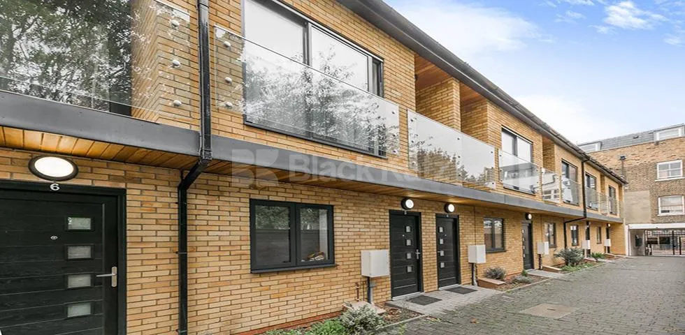 3 bed flat to rent, Lotus Mews, N19