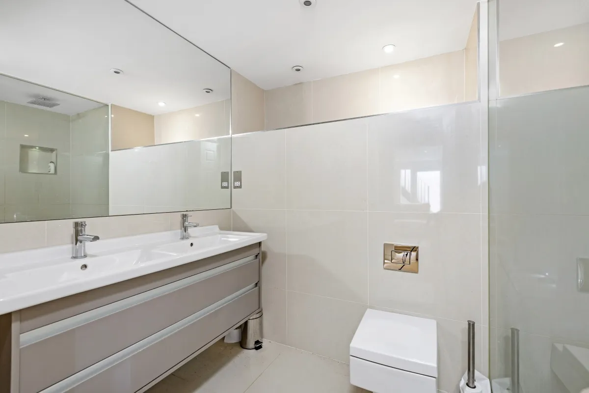 Bovingdon Road, London, SW6, photo 9