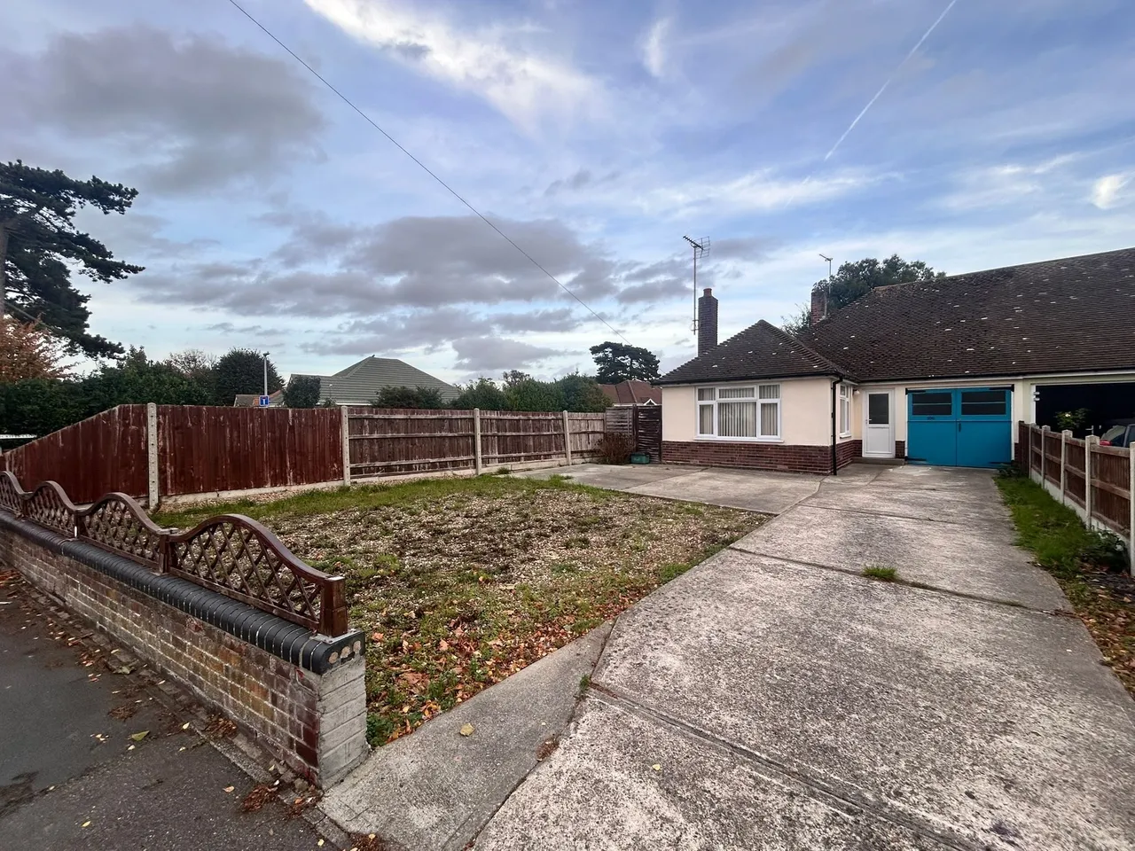 2 bed house to rent, Holland Road, Clacton On Sea, CO15