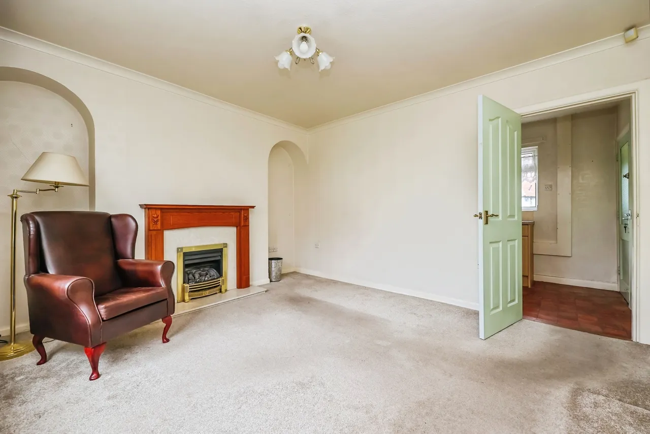 Manton Crescent, Nottingham, NG9, photo 3