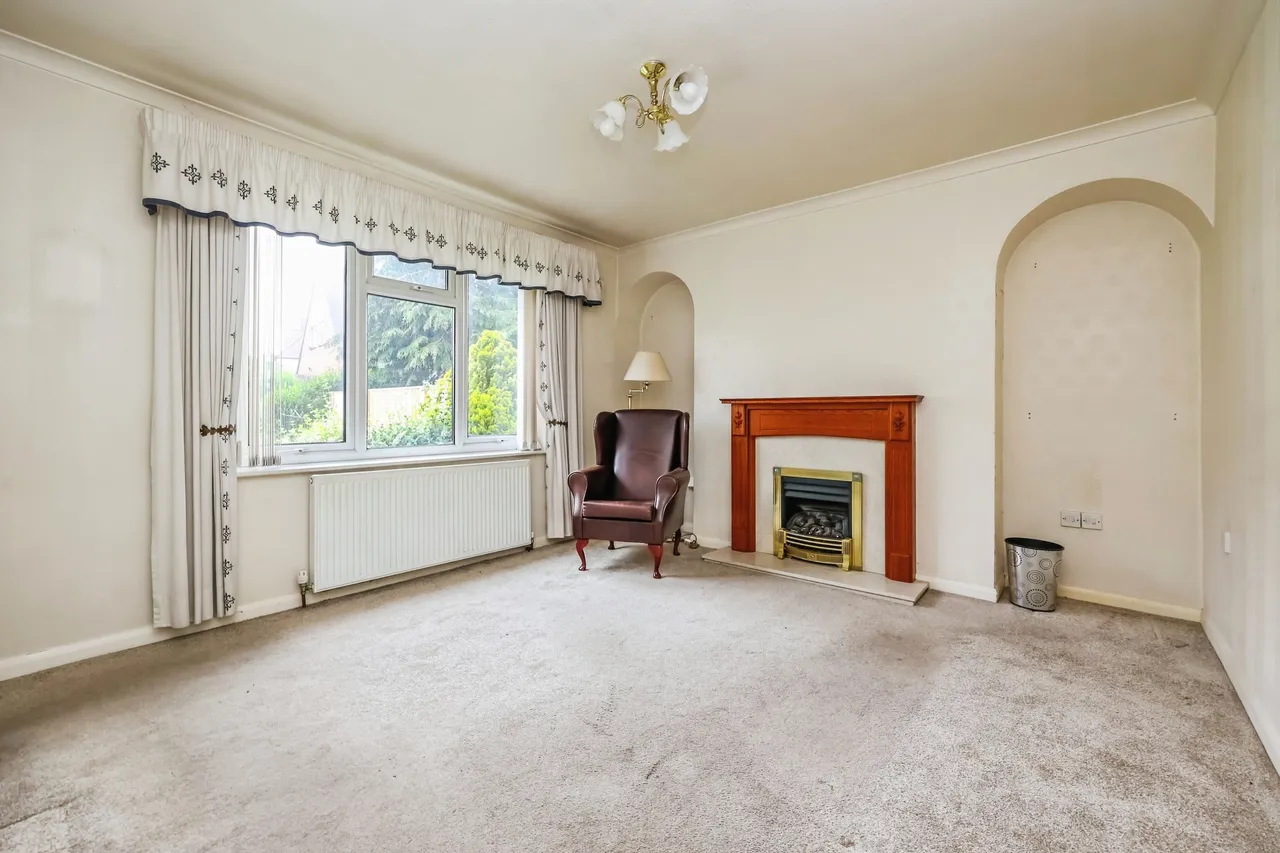 Manton Crescent, Nottingham, NG9, photo 2