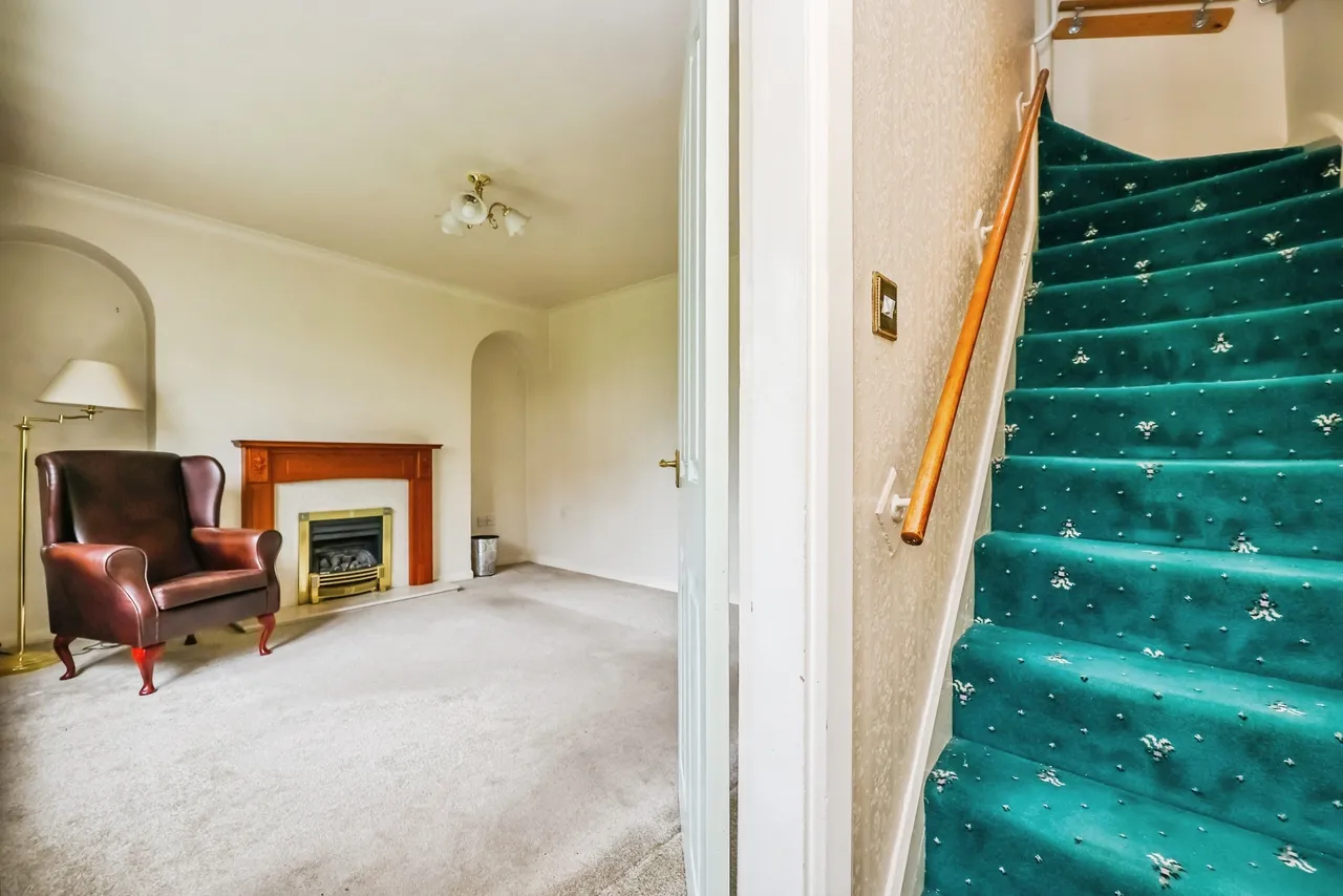 Manton Crescent, Nottingham, NG9, photo 4