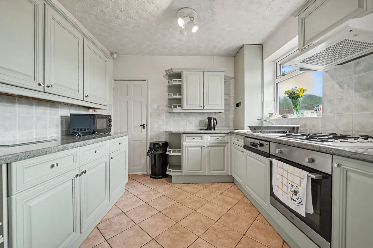 Cleveland Road, Bulkington, CV12, photo 7