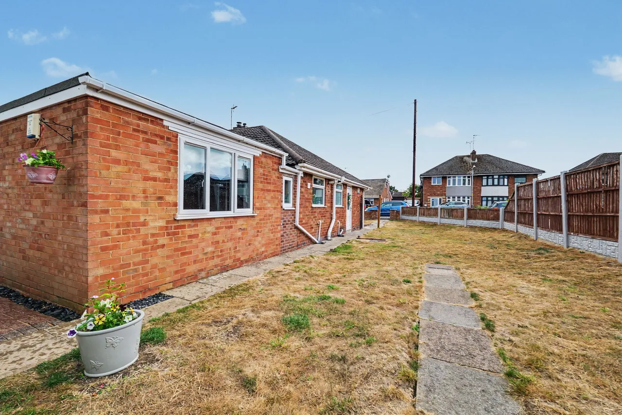 Cleveland Road, Bulkington, CV12, photo 19