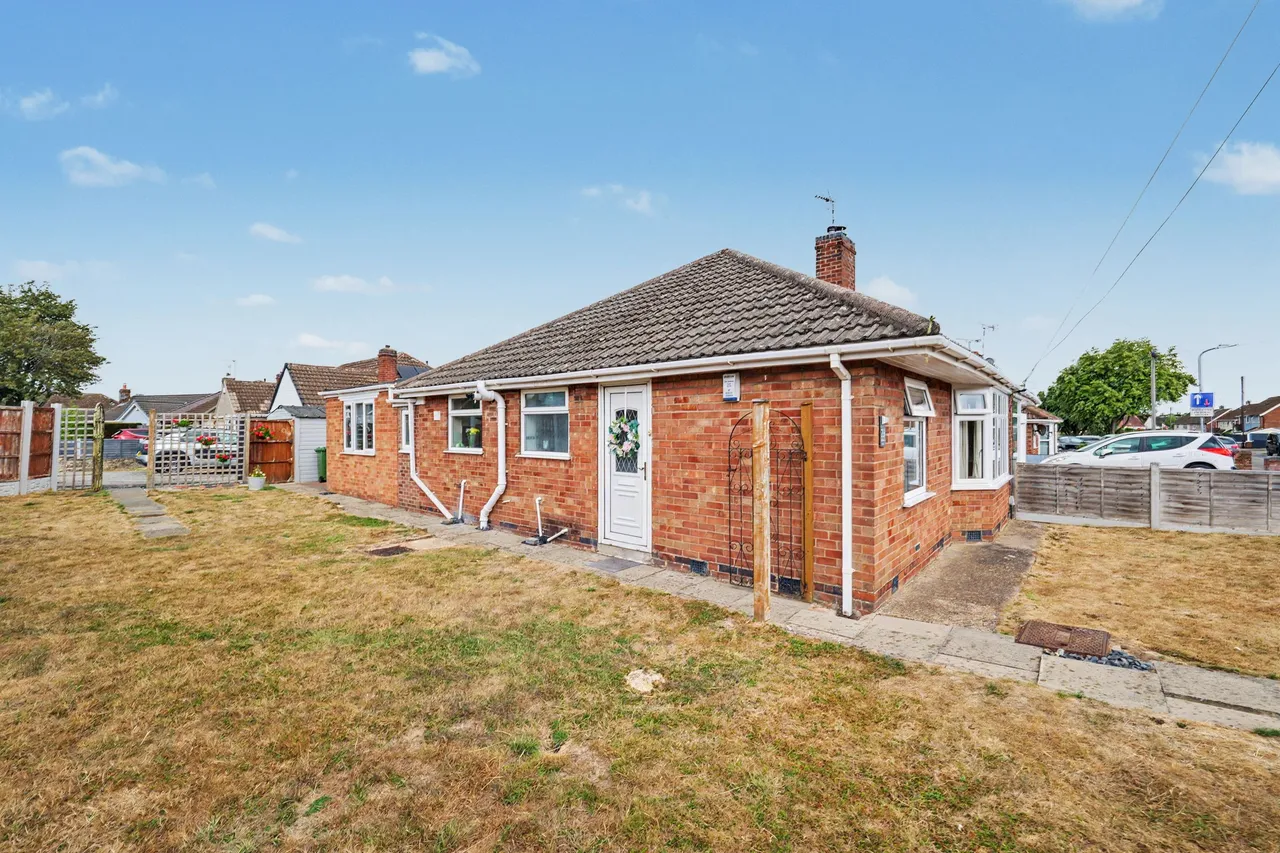 Cleveland Road, Bulkington, CV12, photo 18