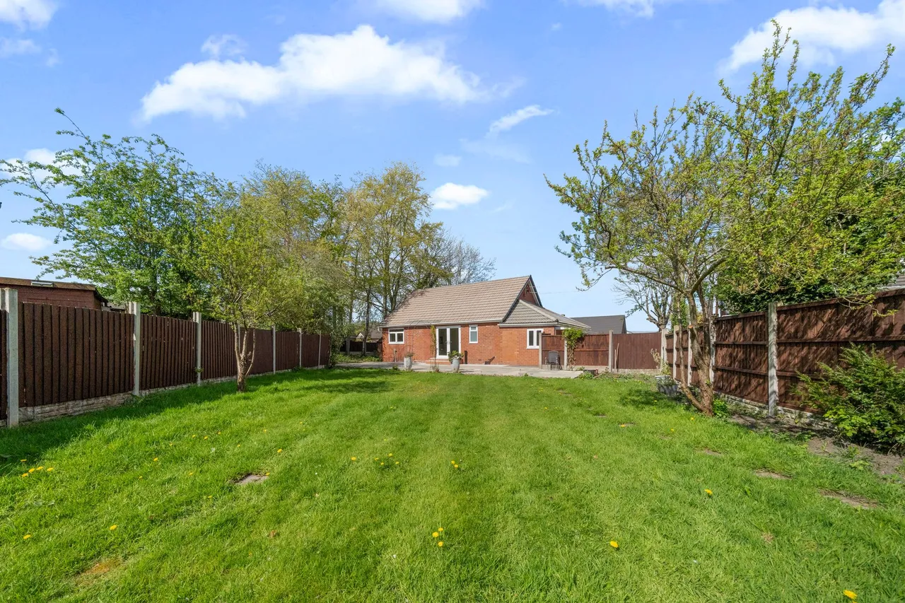 Slag Lane, Lowton, Warrington, Warrington, WA3 2HZ, photo 17