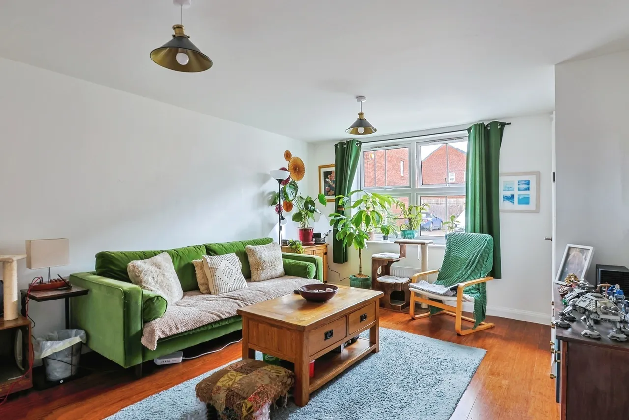 Beaumaris Road, Bearwood, BH11, photo 2