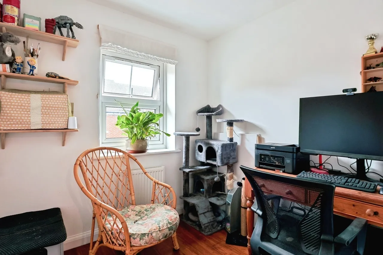Beaumaris Road, Bearwood, BH11, photo 13