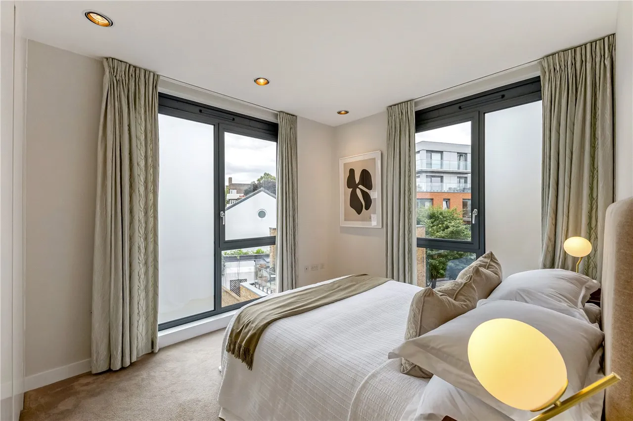 Porteus Place, London, United Kingdom, SW4, photo 6