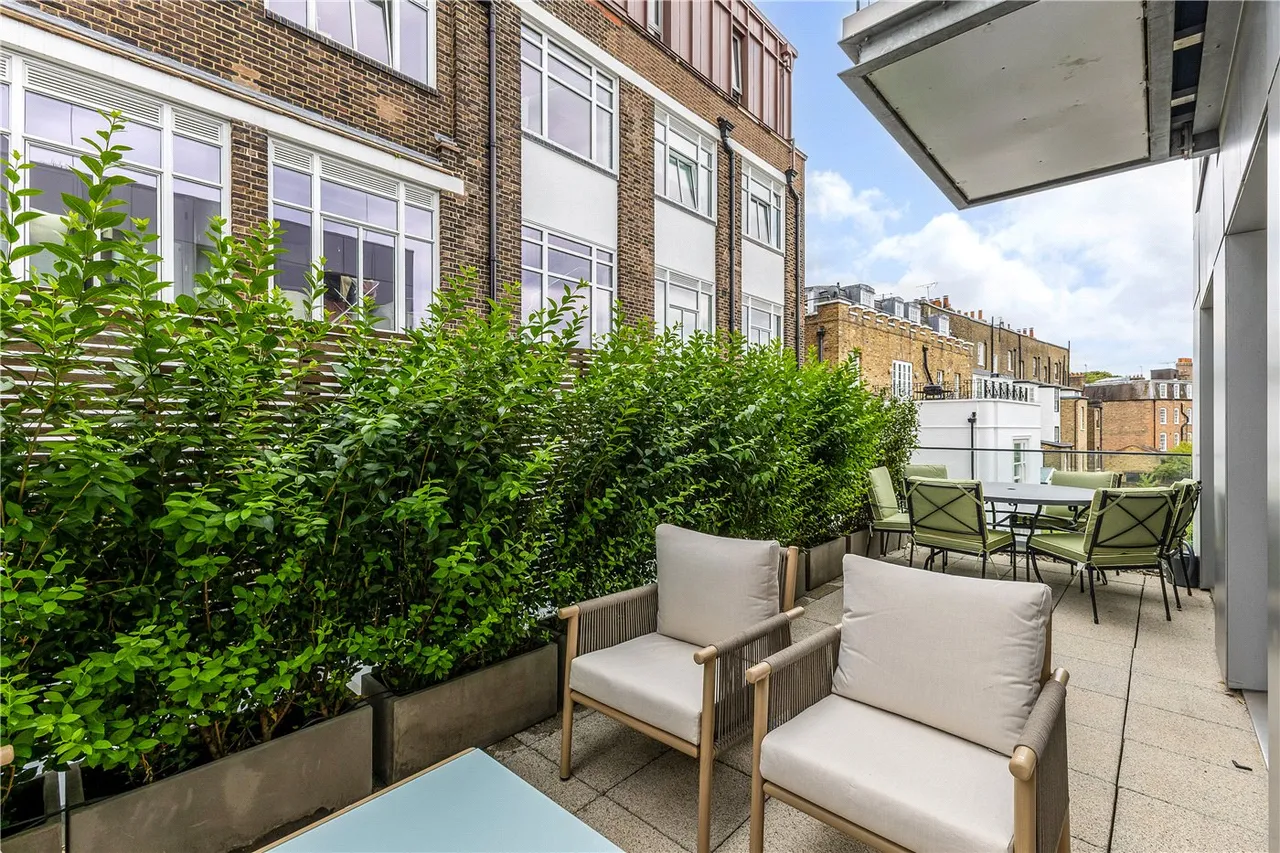 Porteus Place, London, United Kingdom, SW4, photo 5