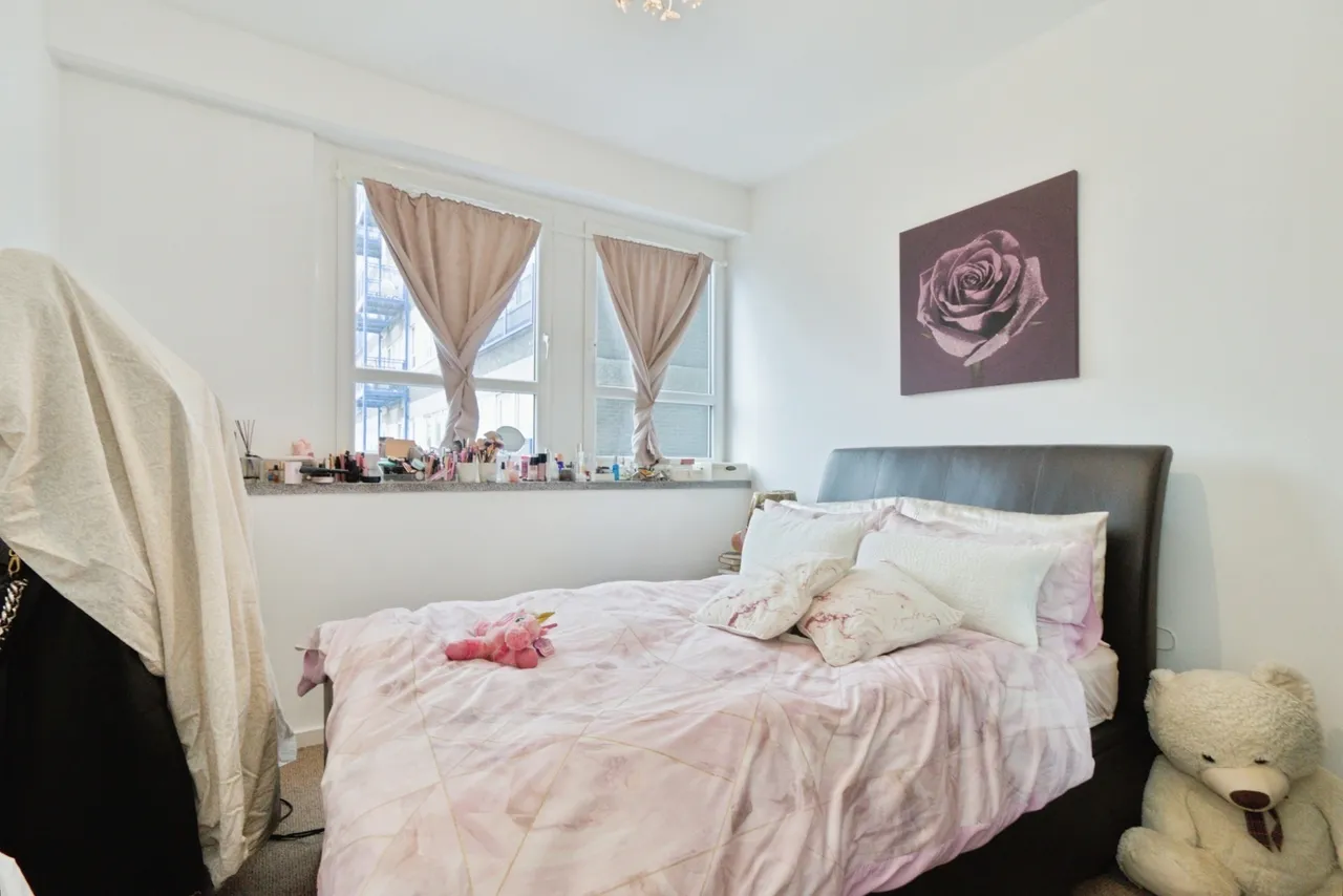 Calderwood Street, London, SE18, photo 10