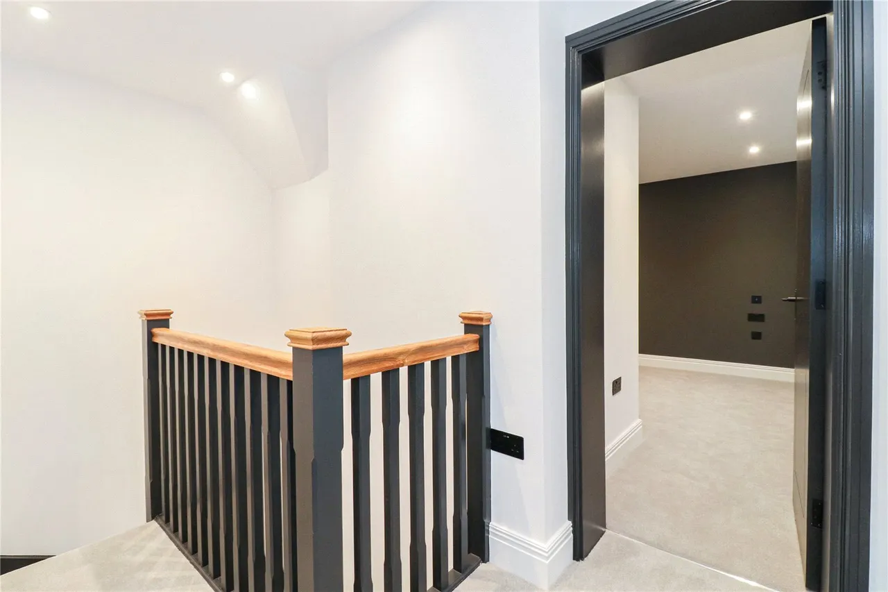Barnet Lane, Elstree, WD6, photo 7
