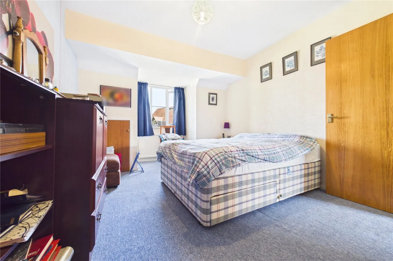 Highfield Court, Burghfield Common, RG7, photo 6