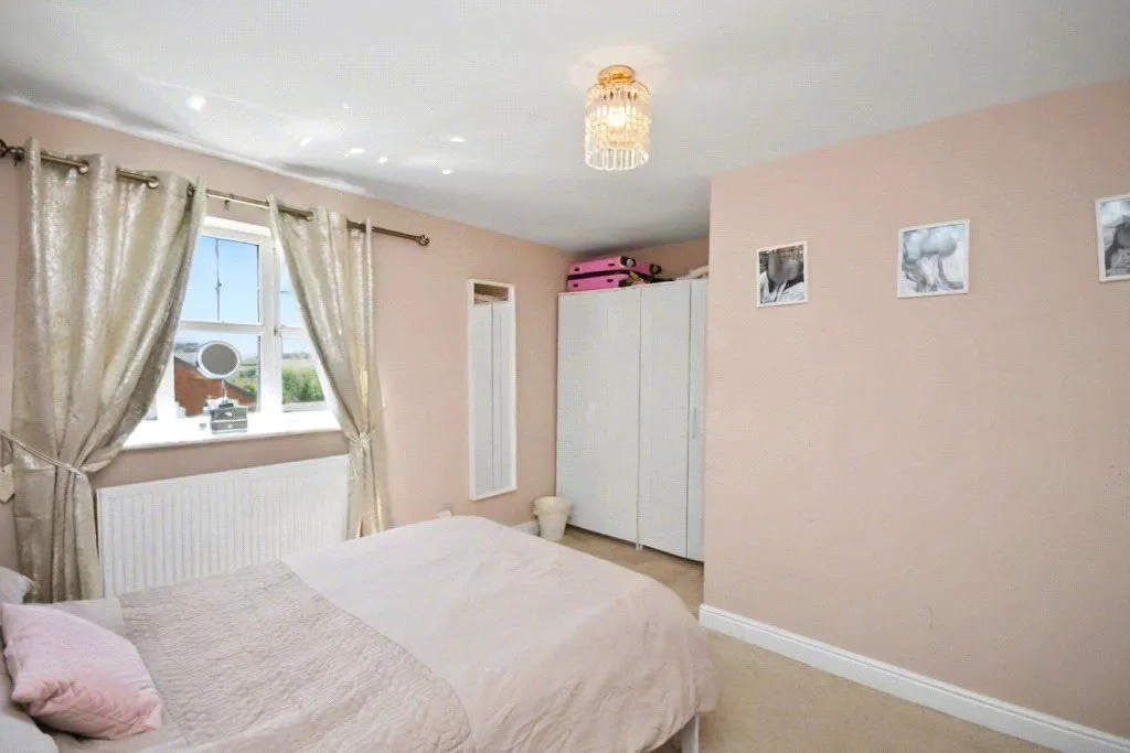 St. James Close, Leeds, LS12, photo 15