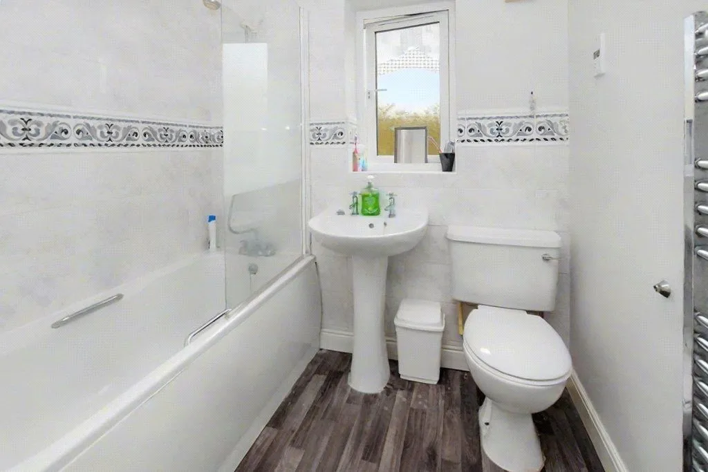St. James Close, Leeds, LS12, photo 9