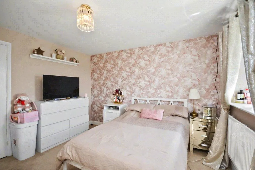 St. James Close, Leeds, LS12, photo 14