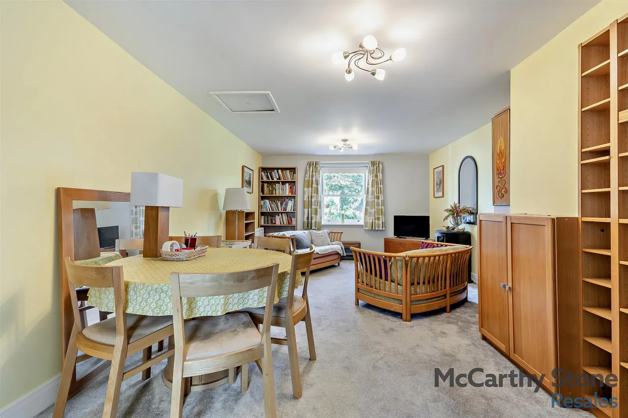 Victoria Road, Malvern, WR14, photo 7