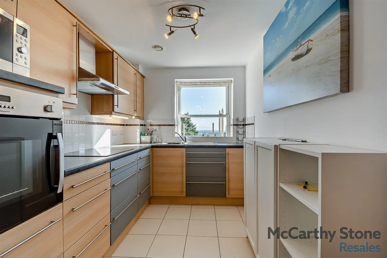Victoria Road, Malvern, WR14, photo 6