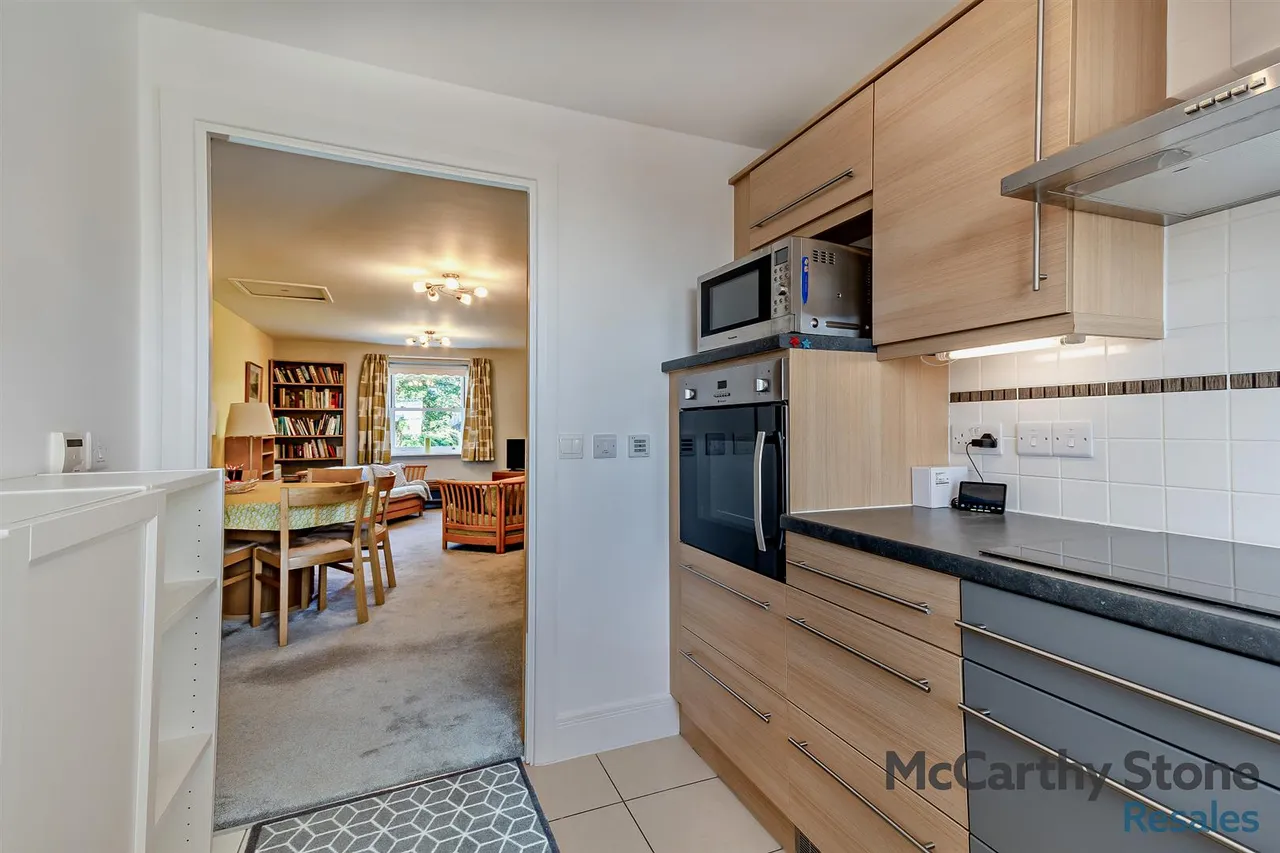 Victoria Road, Malvern, WR14, photo 4