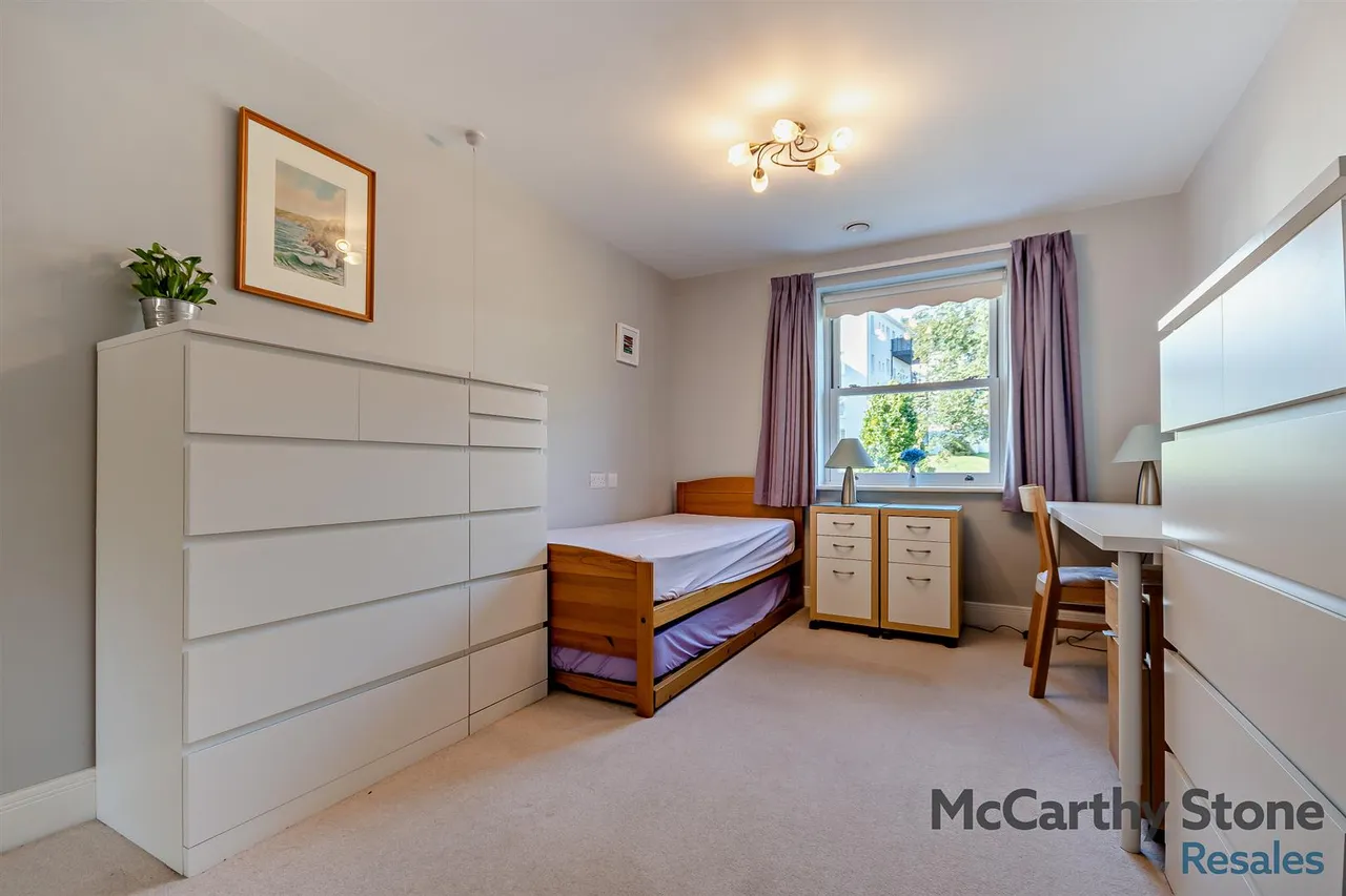 Victoria Road, Malvern, WR14, photo 11