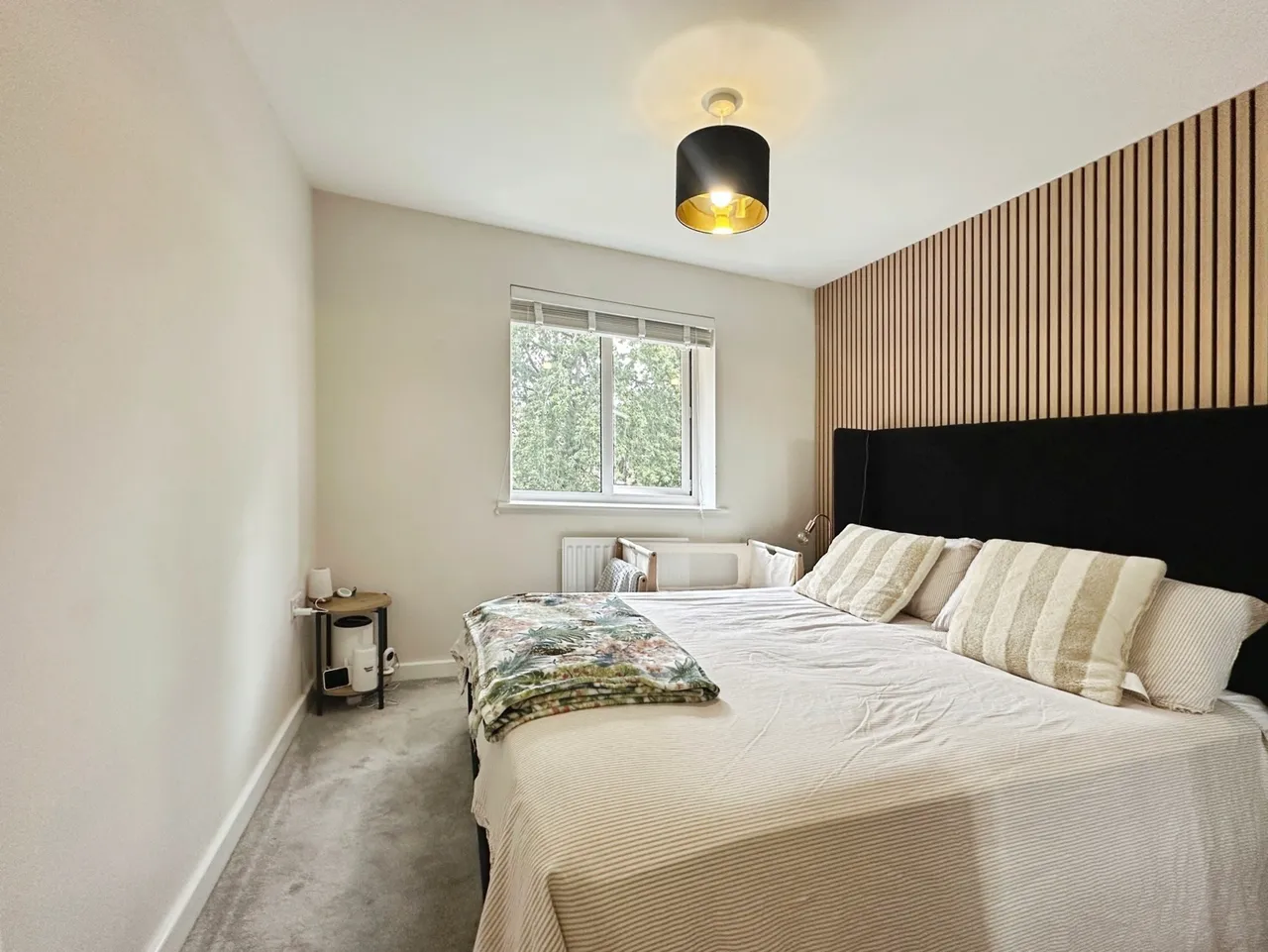 Cob Close, Blackwater, Camberley, Hampshire, GU17 9FU, photo 3