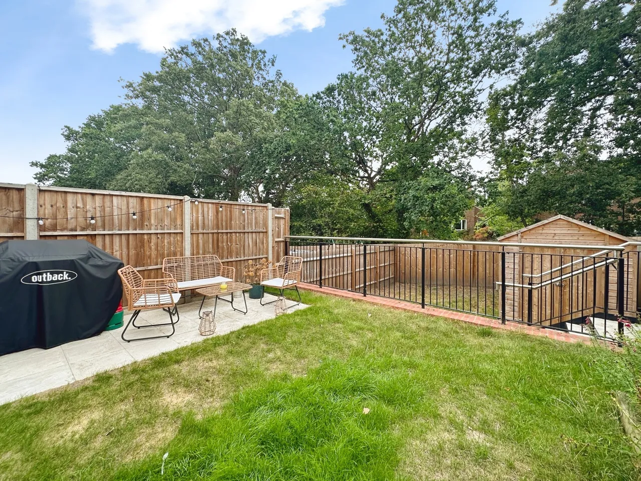 Cob Close, Blackwater, Camberley, Hampshire, GU17 9FU, photo 7