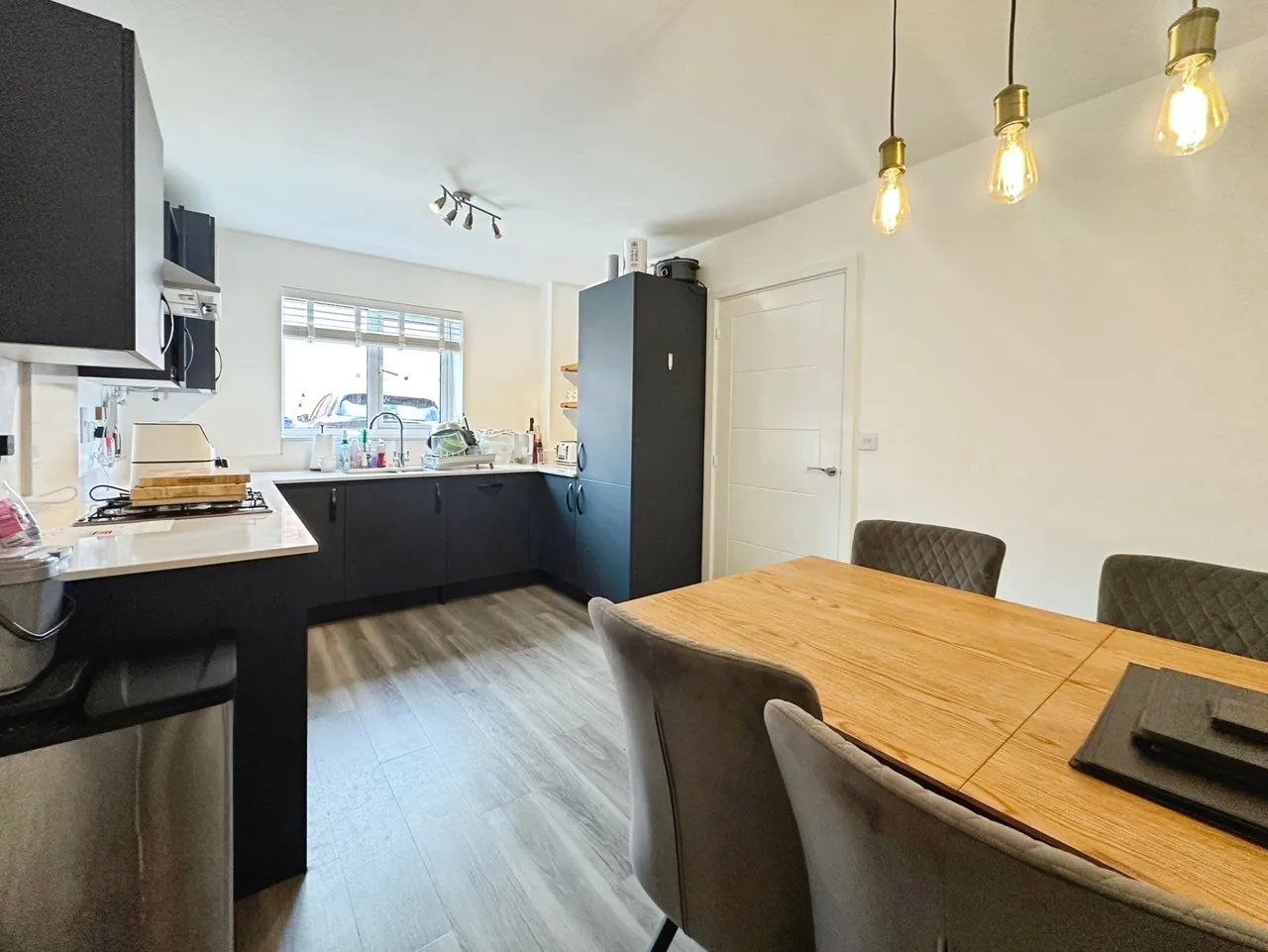 Cob Close, Blackwater, Camberley, Hampshire, GU17 9FU, photo 4