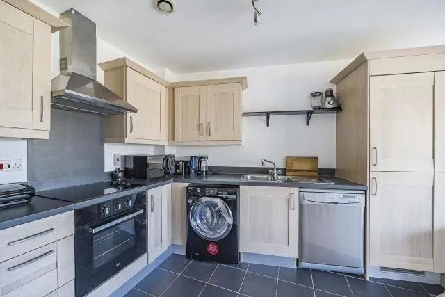 Mallory Road, Basingstoke, RG24, photo 5