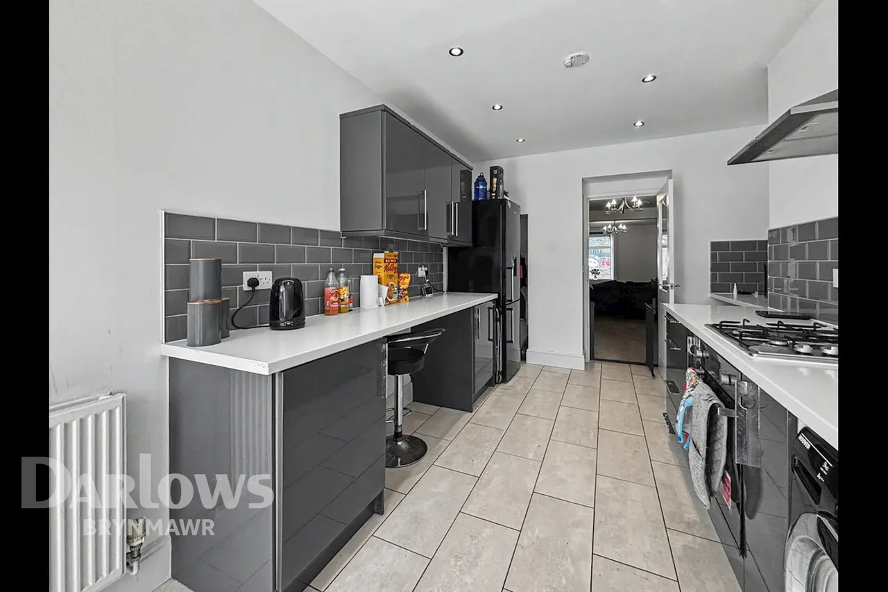 Pochin Crescent, Tredegar, photo 3