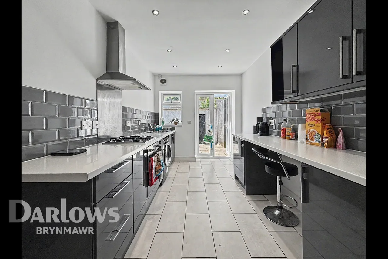 Pochin Crescent, Tredegar, photo 2