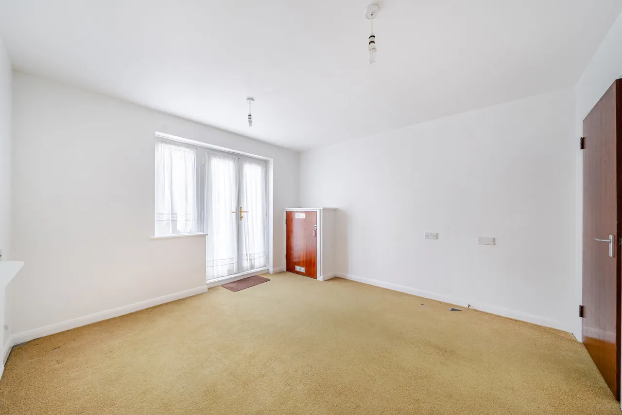 Uxbridge Road, Pinner, HA5, photo 13