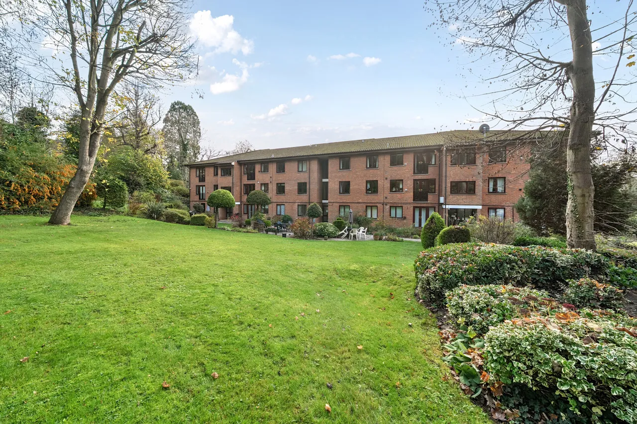 Uxbridge Road, Pinner, HA5, photo 4