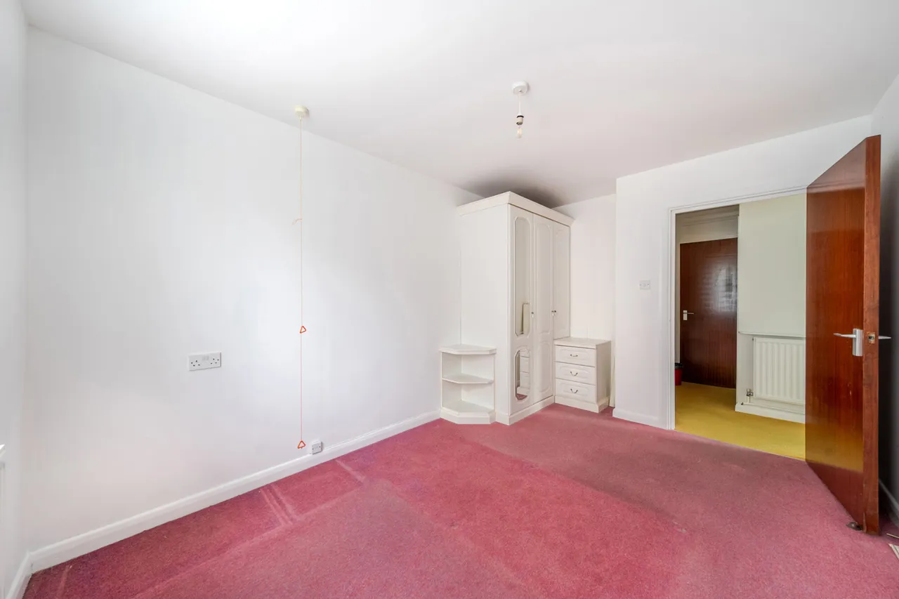 Uxbridge Road, Pinner, HA5, photo 14