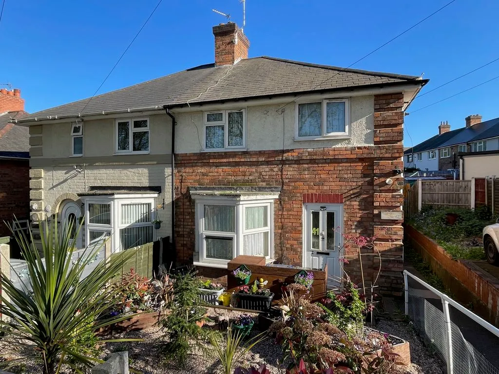 1 bed flat for sale, Warren Farm Road, Kingstanding, B44