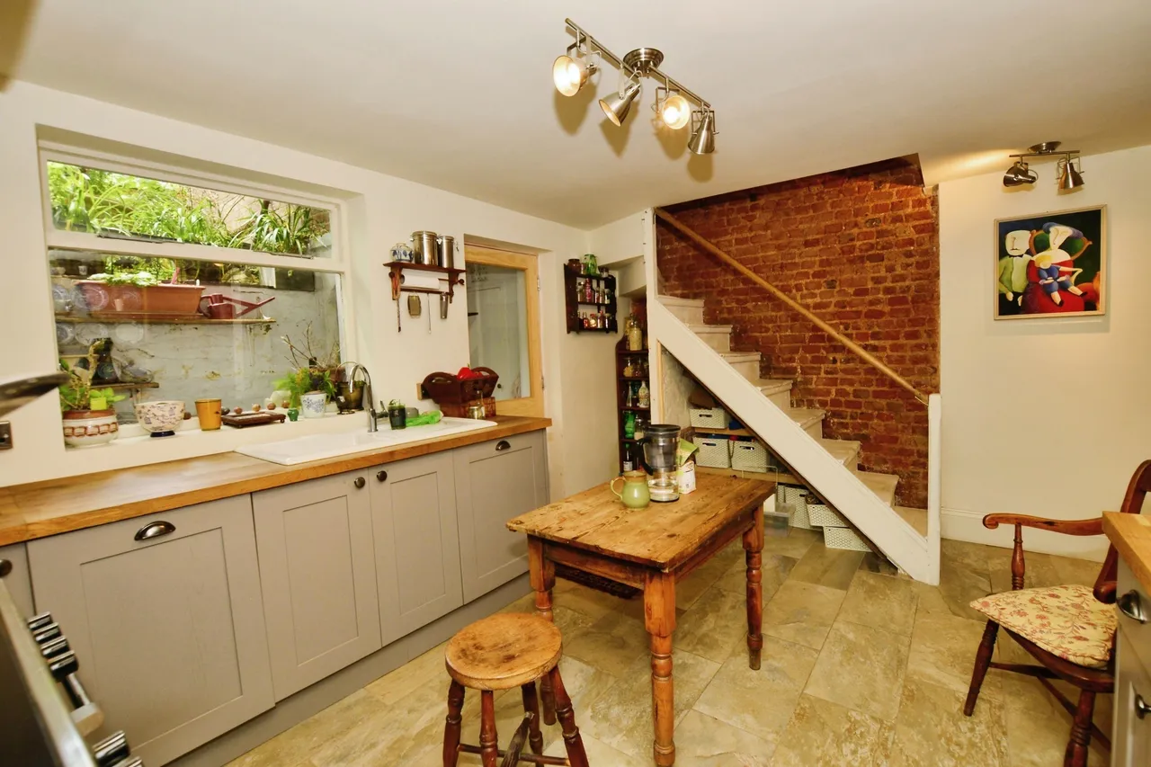 Addington Street, Ramsgate, CT11, photo 4